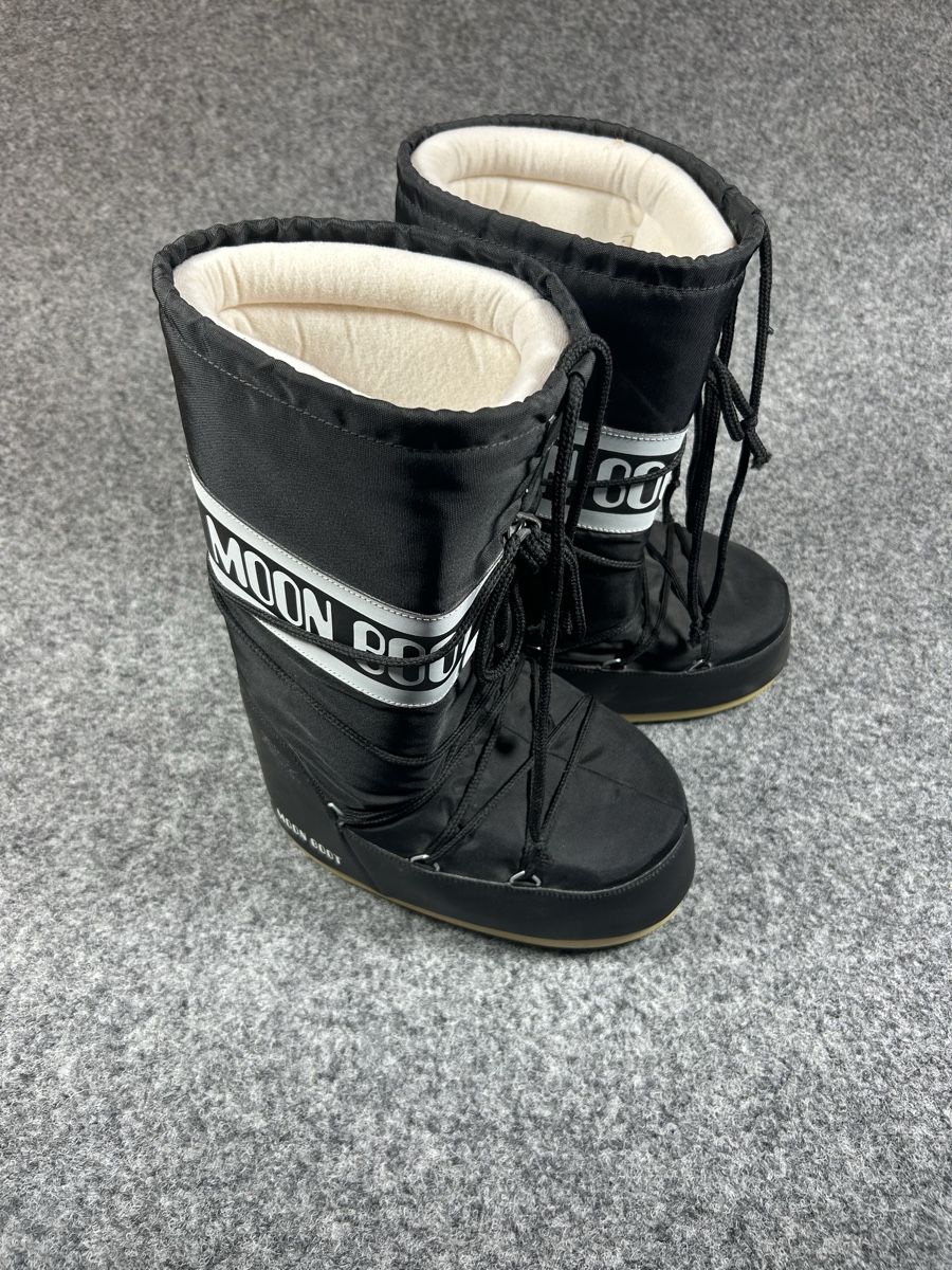 Moon Boot Chaussures hommes: Moon Boot 42-44  – D'occasion à La Sagne NE par Matlasape