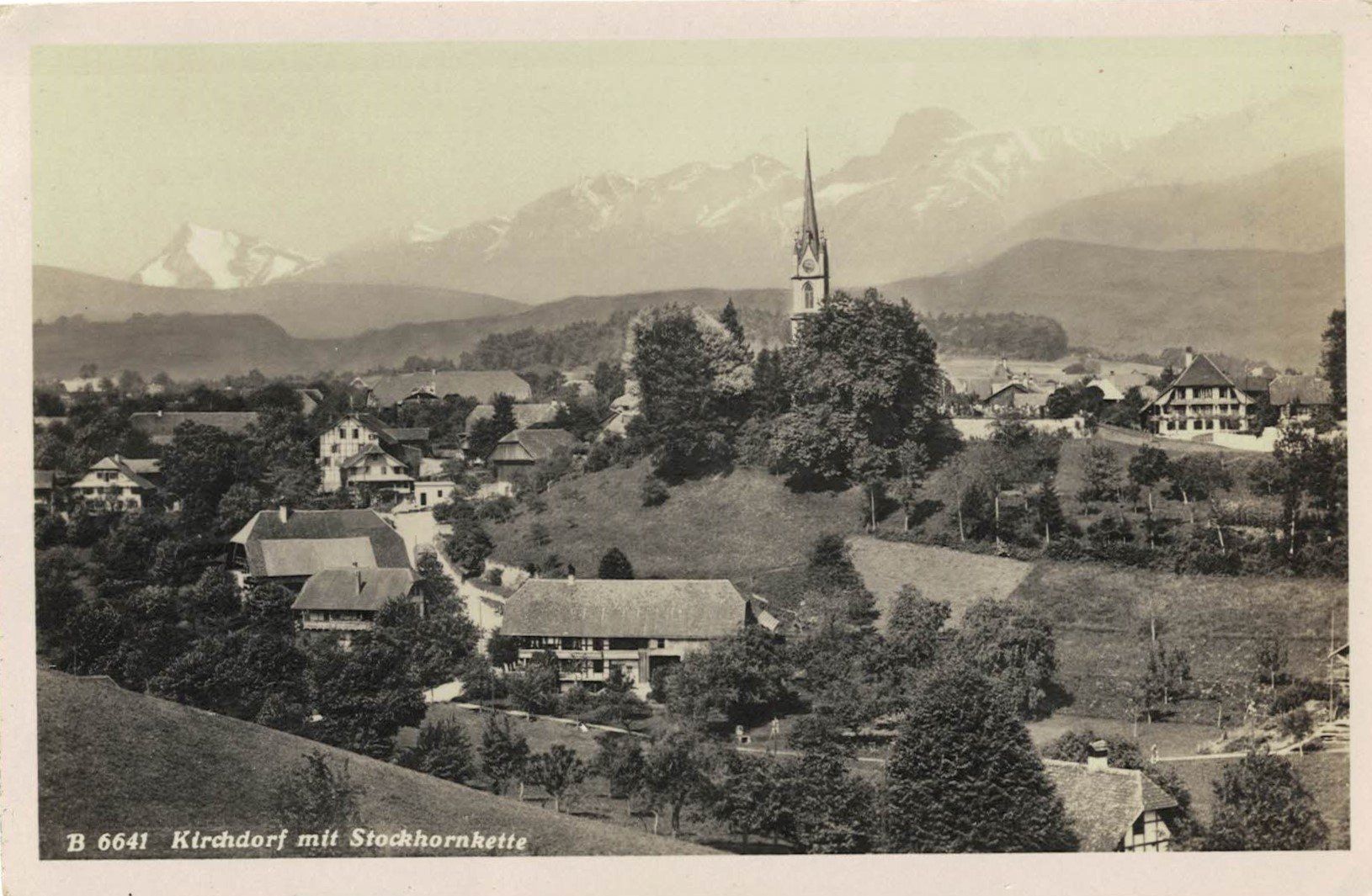 Cartoline postali: Kirchdorf BE Ortsansicht Nr.6641b , ca.1940 – Usato da Solothurn venduto da Bepposol