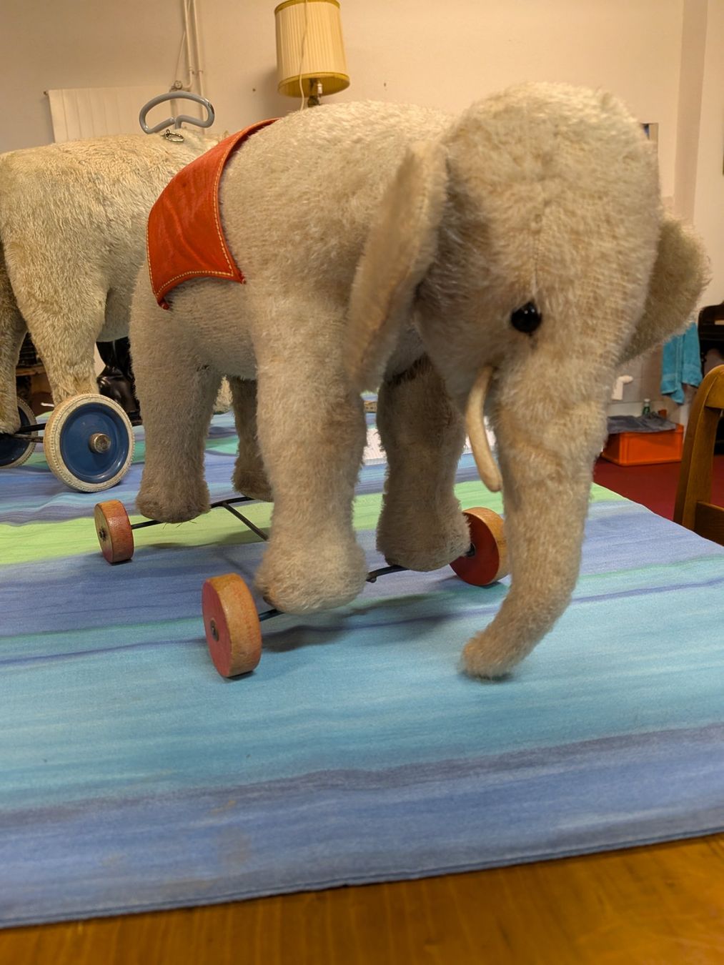 Steiff Giocattoli: Elephant zugeschrieben Steiff antik – Usato da Schönenwerd venduto da kybi 1