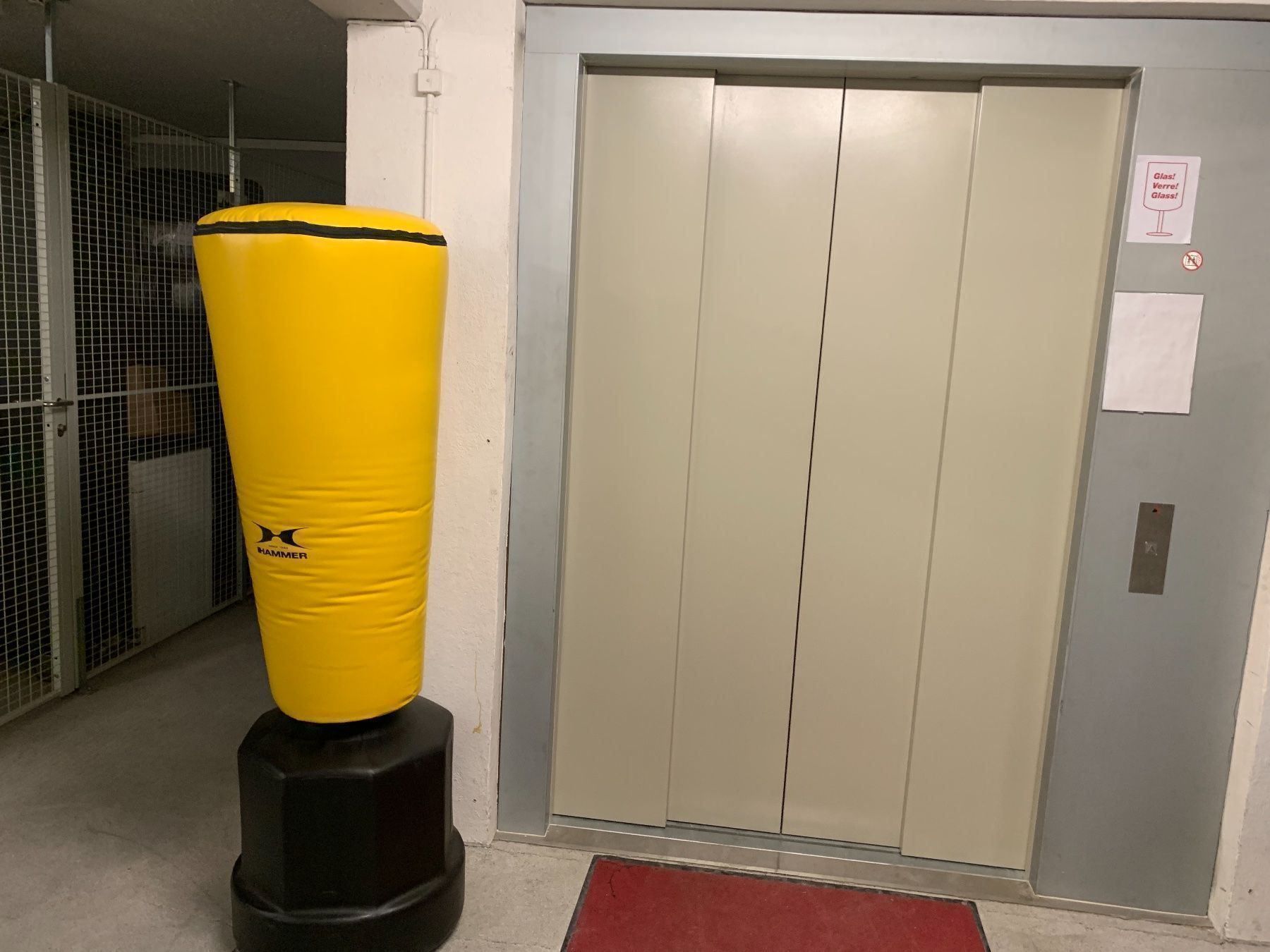 Altro in Decorazioni & Accessori: Hammer Sand oder Wasser Box Sack gelb Lieferung Graris – Usato da Thun venduto da Thuno6 1
