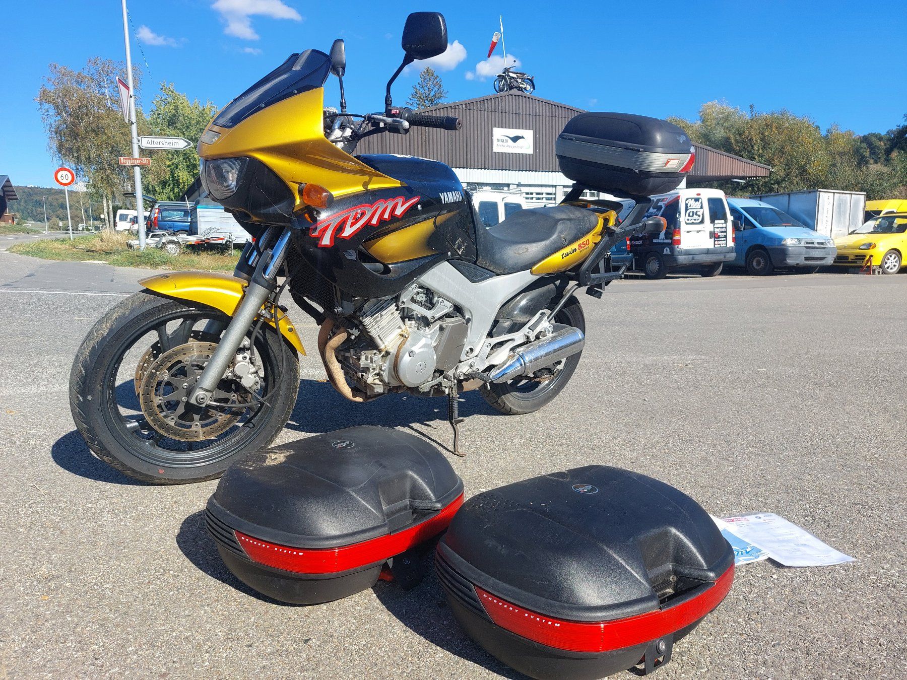 Yamaha TDM 850 5AR Big Twin Klassiker Reise Enduro Tenere (Defekt) in ...