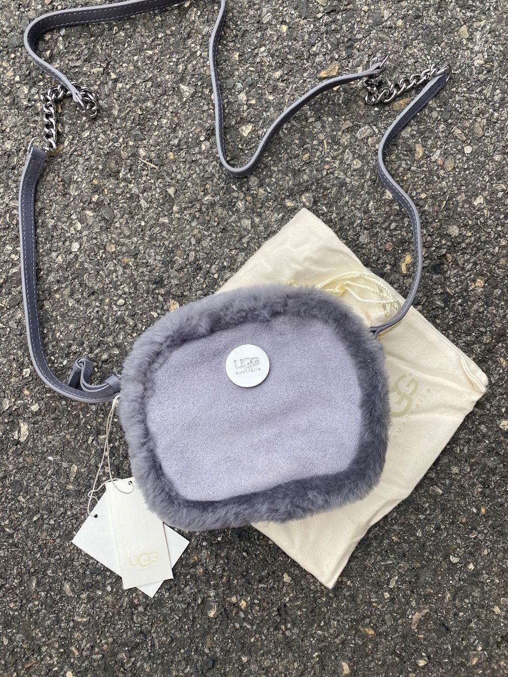 Ugg Borse da donna: Sac UGG Quinn Zip – Nuovo e nell'imballaggio originale da Orbe venduto da D-stockFactory-Orbe 3
