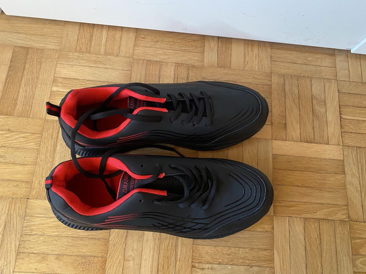 Scarpe da uomo: Turnschuhe - Neu - Grösse 44 – Nuovo (secondo la descrizione) da Tecknau venduto da Otacon0 1