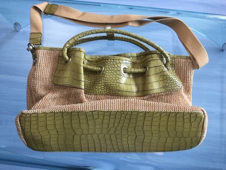 Damen Leder Tasche der Marke "Acacia"