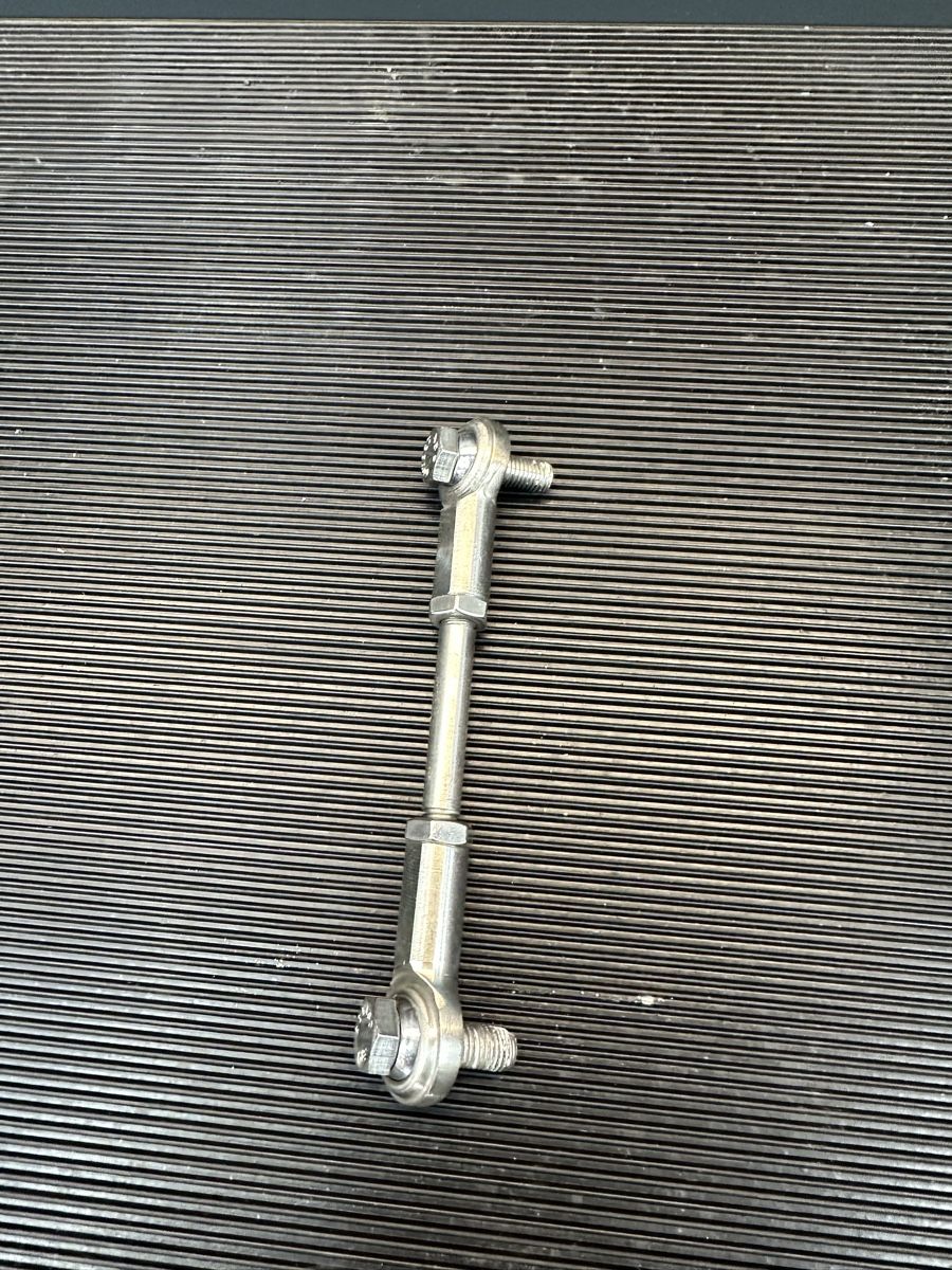Harley-Davidson Tutti i ricambio per moto: Shift Linkage pour Harley Davidson Dyna  – Usato da Pringy venduto da Antoine512ENJ 1