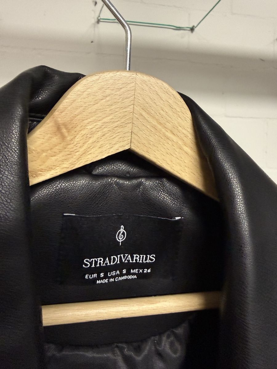 Stradivarius Vestes: Lederjacke – Neuf (Voir description) à Schlattingen par fernfen 2