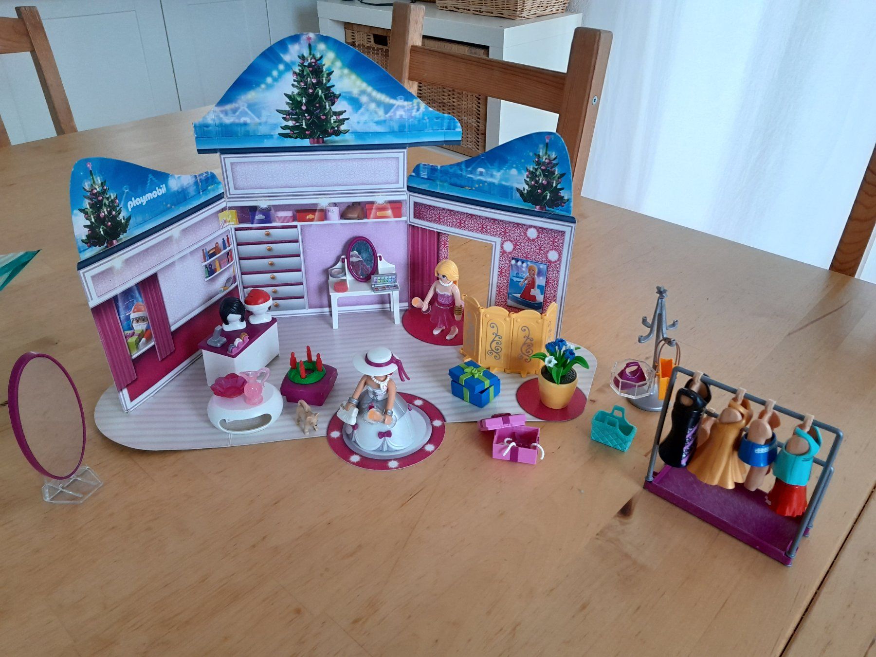 Playmobil Spielzeuge: Playmobil Boutique de Noël – Gebraucht aus Grolley von Montana78