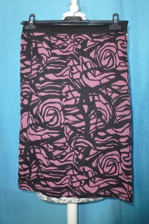 WOLFORD SCHLUPF ROCK BEERE SCHWARZ KURZER ROCK GUMMIZUG S