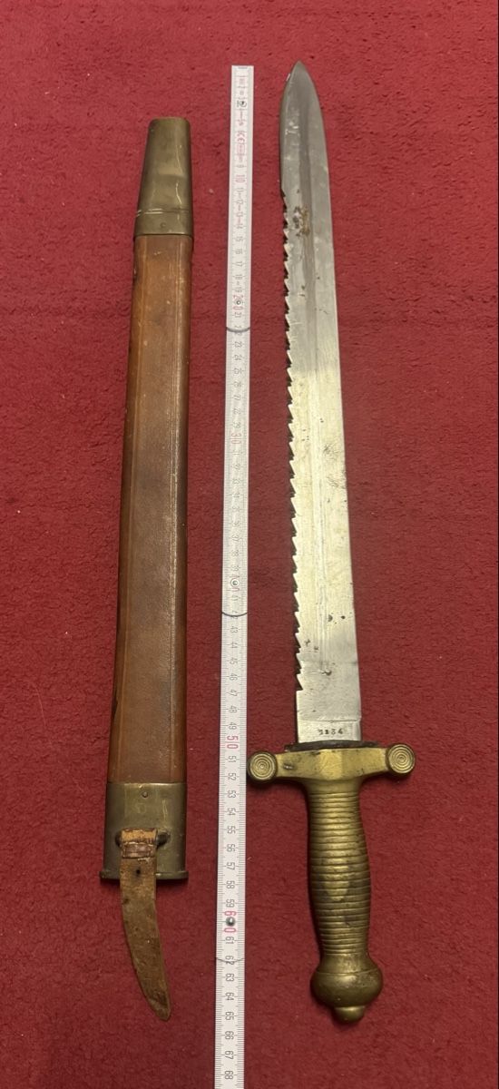 Armi bianche: Faschinenmesser mit Sägezahnung  – Usato da Schlieren venduto da Freundlich02 6