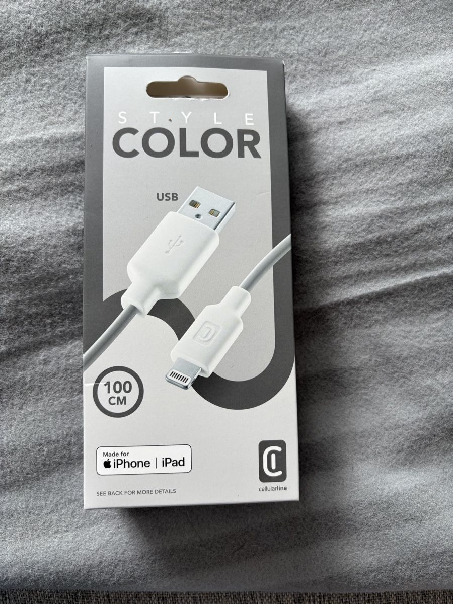 Câbles: Cellularline Lightning Ladekabel iPhone/iPad 1 m/ NEU – Neuf avec emballage d'origine à Oberönz par Nobs-Bern