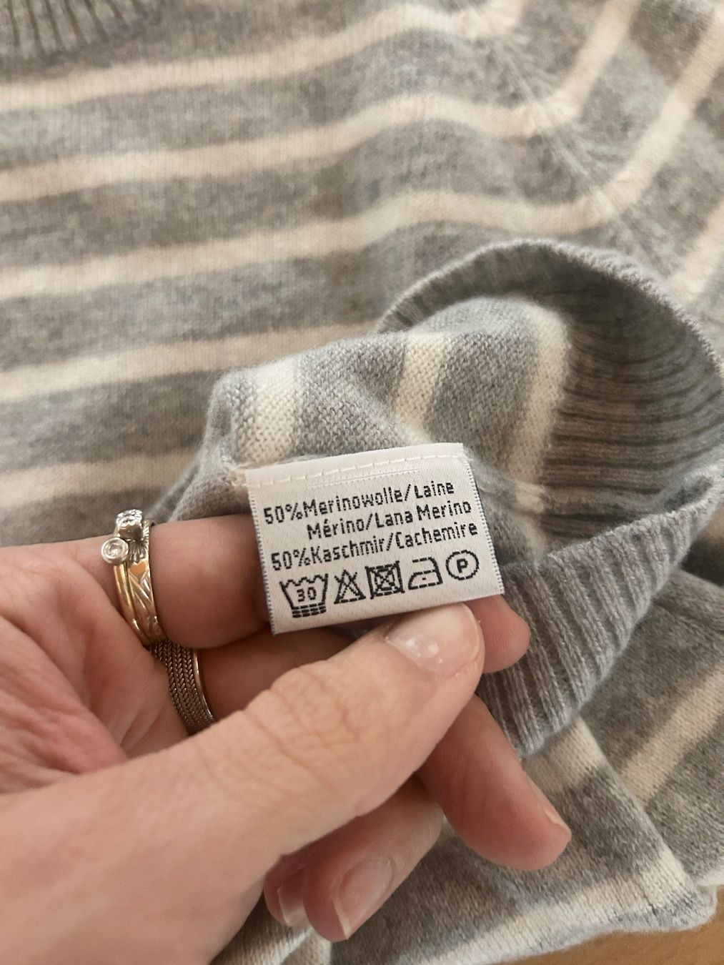 Kleiderpakete: 4 x Cashmere Collection Pullover - Gr. 128 – Gebraucht aus Illnau von Monkky 5