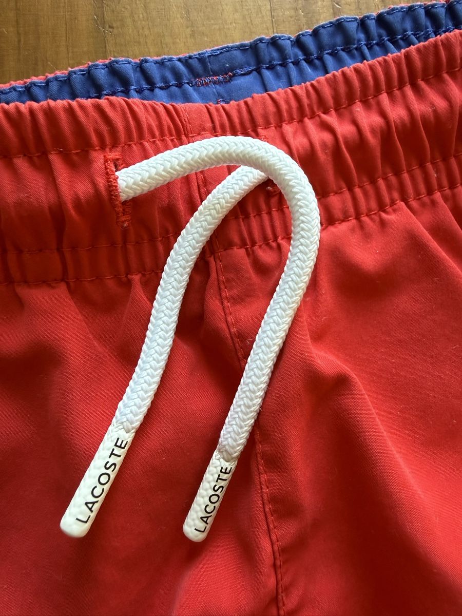 Lacoste Pantaloni: Lacoste Shorts (Gr. 104) – Usato da Bern venduto da estrellita2014 2