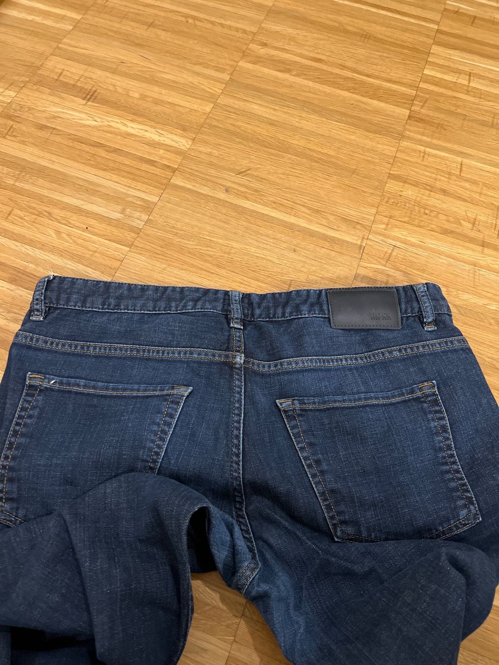 Hugo Boss Jeans: Hugo Boss Herren Jeans – Usato da Menzingen venduto da Dali2504 3