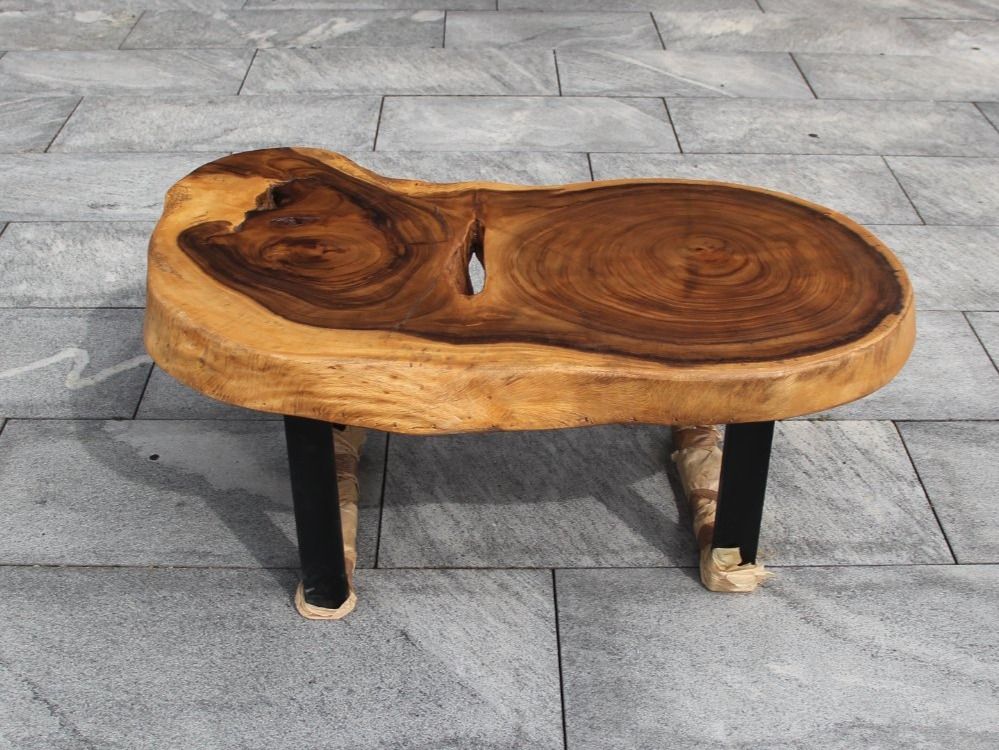 Tavoli: Baumscheibe Tisch, Baumstammtisch, Baumscheibe Couchtisch – Nuovo e nell'imballaggio originale da Schaffhausen venduto da buddhadeko 1