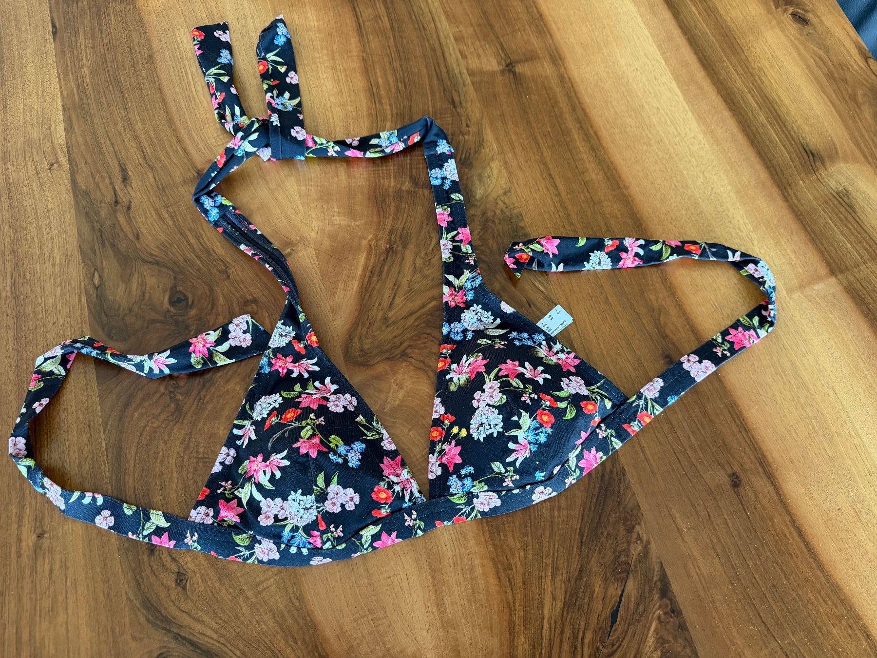 Esprit Costumi da bagno & Bikini: Bikini, Esprit, Oberteil Grösse 38B, Hose Grösse 40 – Usato da Haslen AI venduto da s176 5
