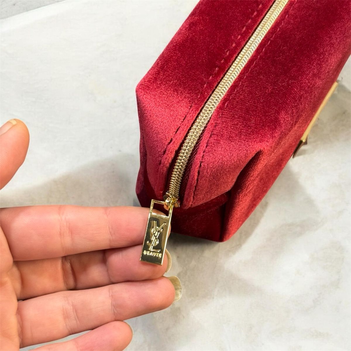 Saint Laurent Profumi & Eau de Toilette: Pochette YSL – Nuovo e nell'imballaggio originale da Châtel-St-Denis venduto da Montclair_Swiss 1