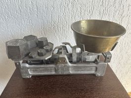 Waage mit Gewichten, Messbereich bis 5 kg, guter Zustand