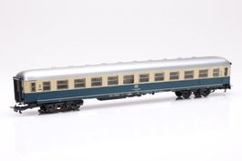 Märklin  DB Reisezugwagen mit Schleifer, H0