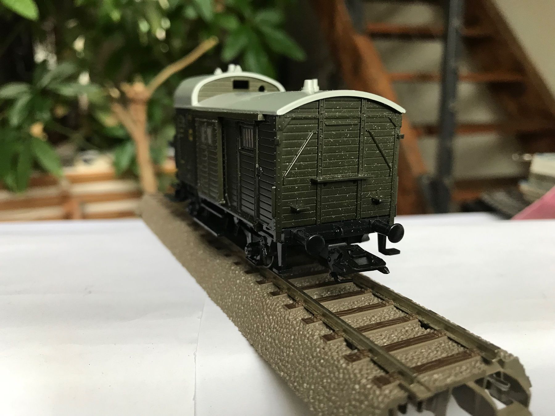 Märklin Modelleisenbahnen: märklin 4699, güterzugbegleitwagen der DR – Gebraucht aus Liestal von ozo2005 1