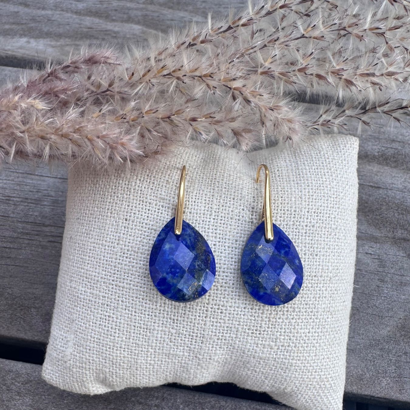 Orecchini pendenti & Orecchini a lobo: Edle Lapis Lazuli Ohrhänger vergoldet – Nuovo e nell'imballaggio originale da Rombach venduto da Ivreajewels 5