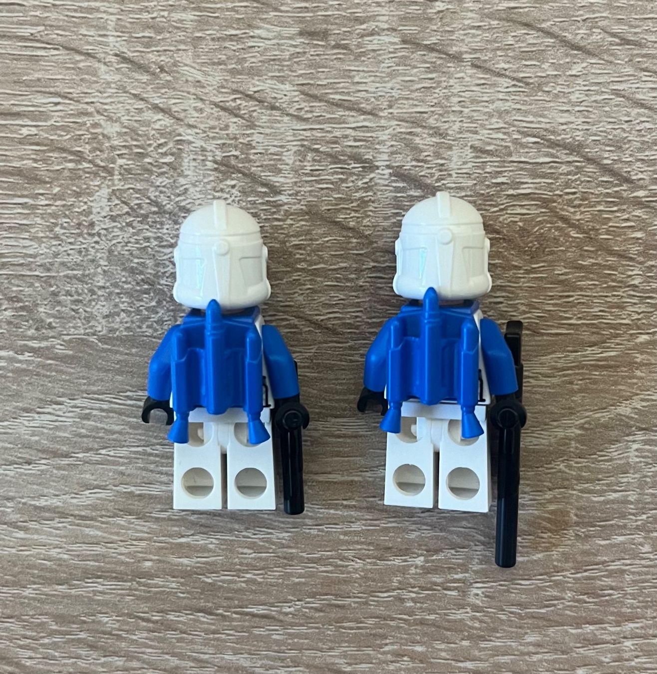 Lego Kit di costruzioni: 2 Lego Star Wars Clone Trooper, 501st – Nuovo (secondo la descrizione) da Münchenstein venduto da Marina114 1