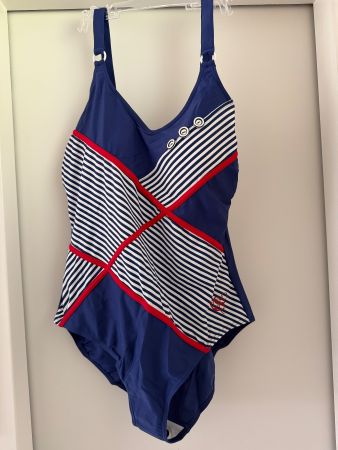 Badekleid, Badeanzug BECO 44D neu