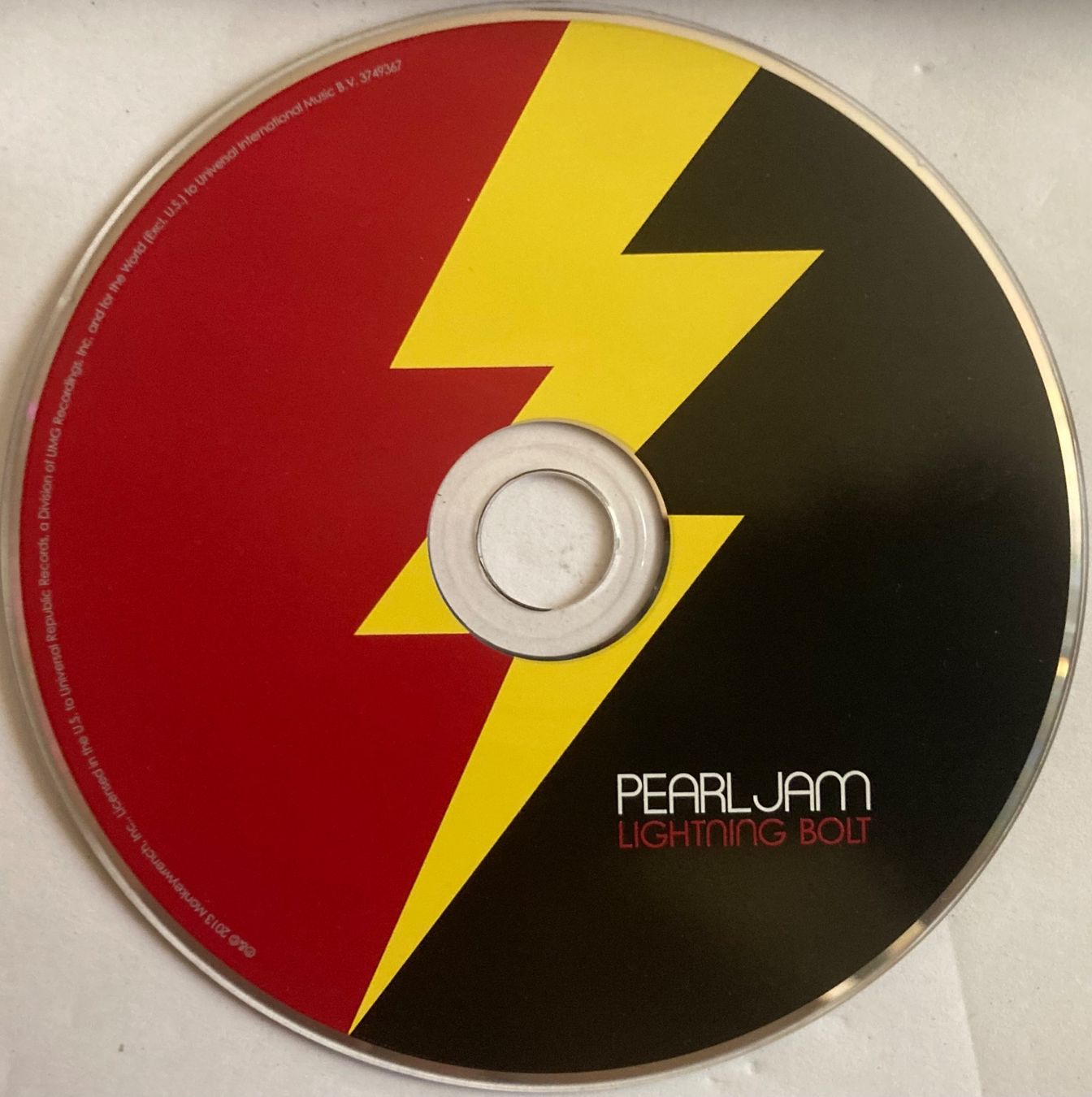 CD: PEARL JAM - LIGHTNING BOLT – Usato da Poliez-Pittet venduto da Newtown-Records 2