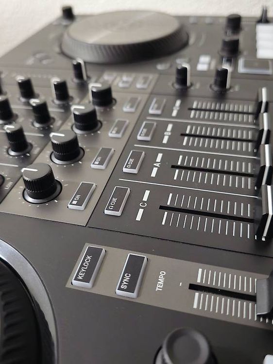 Console di mixaggio: Consolle dj  – Usato da Paradiso venduto da coe_2kvx 1