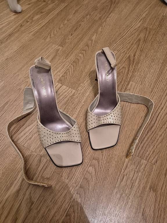 Damenschuhe: High Heels – Gebraucht aus Jona von cri_8k9k