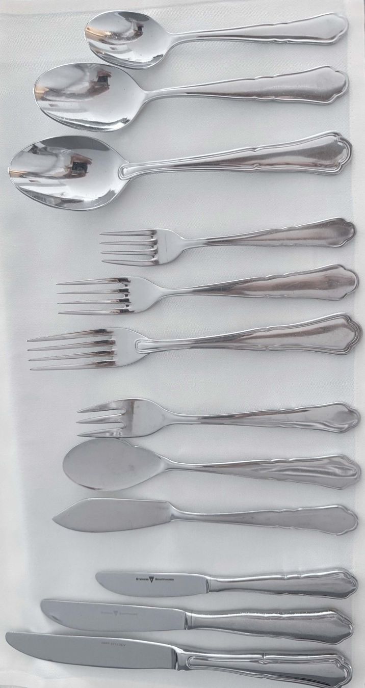 Set di posate: Besteck Chippendale 617 Teilig – Usato da Thayngen venduto da Marili 1
