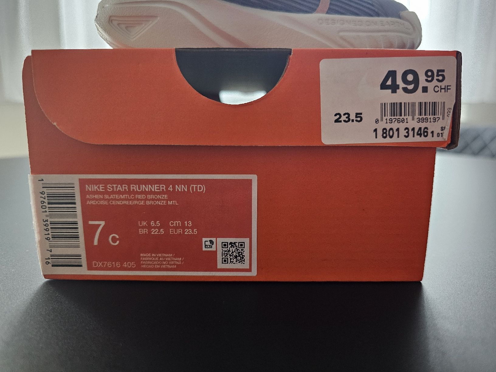 Adidas Scarpe per ragazzi: Adidas & Nike Kinderschuhe – Nuovo e nell'imballaggio originale da Zürich venduto da sav_8c2f 1
