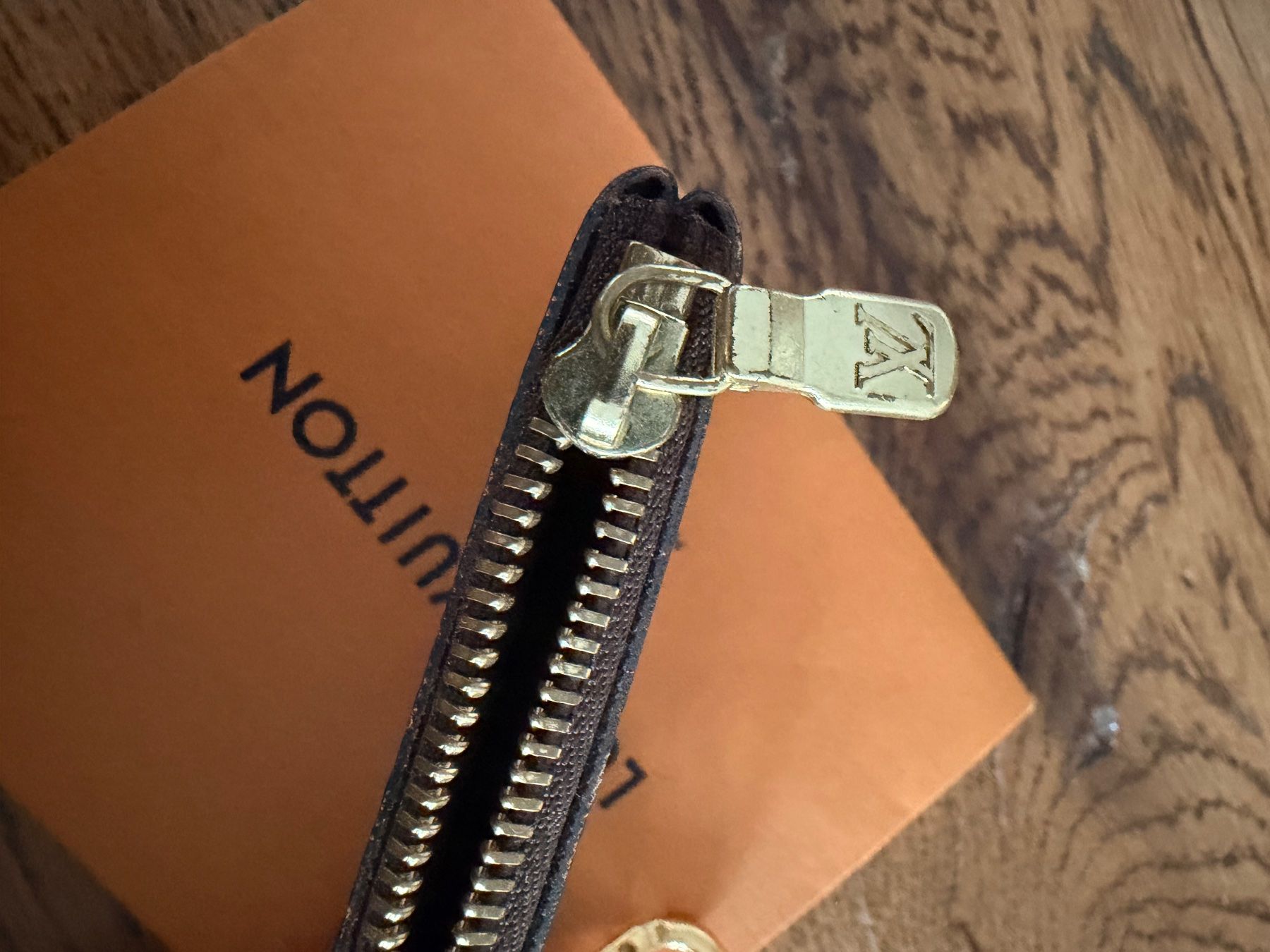 Portachiavi: Original Louis Vuitton Pochette Cle Monogramm/Kartenetui – Usato da Würenlos venduto da Ela_73 3