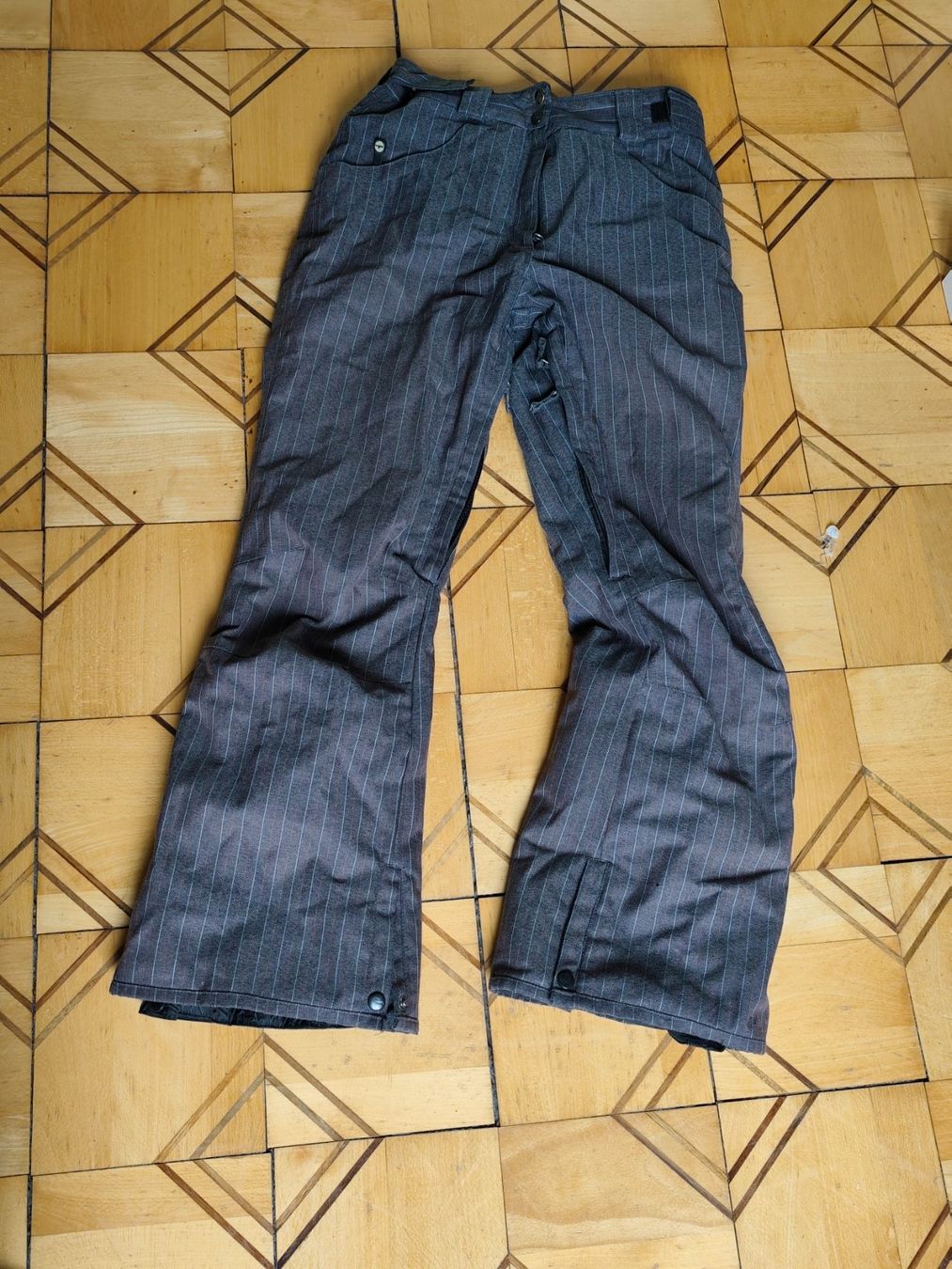Pantaloni: Pantalon ski et snowboard – Usato da Delémont venduto da antioque