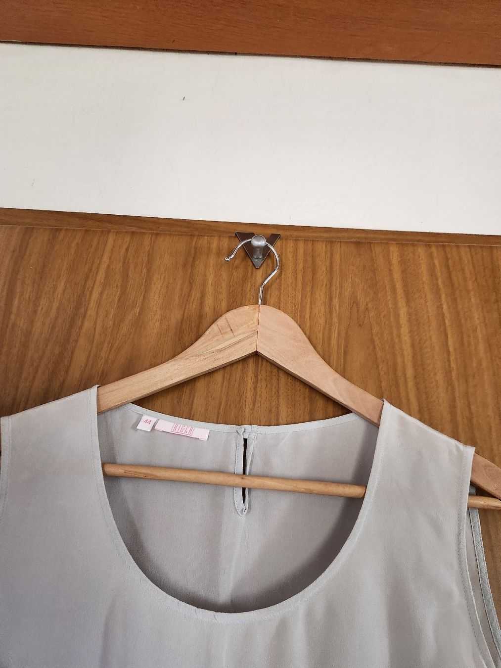 Top: Haut sans manches RICCHI taille M soie  – Usato da Niedergösgen venduto da Eva2410 3