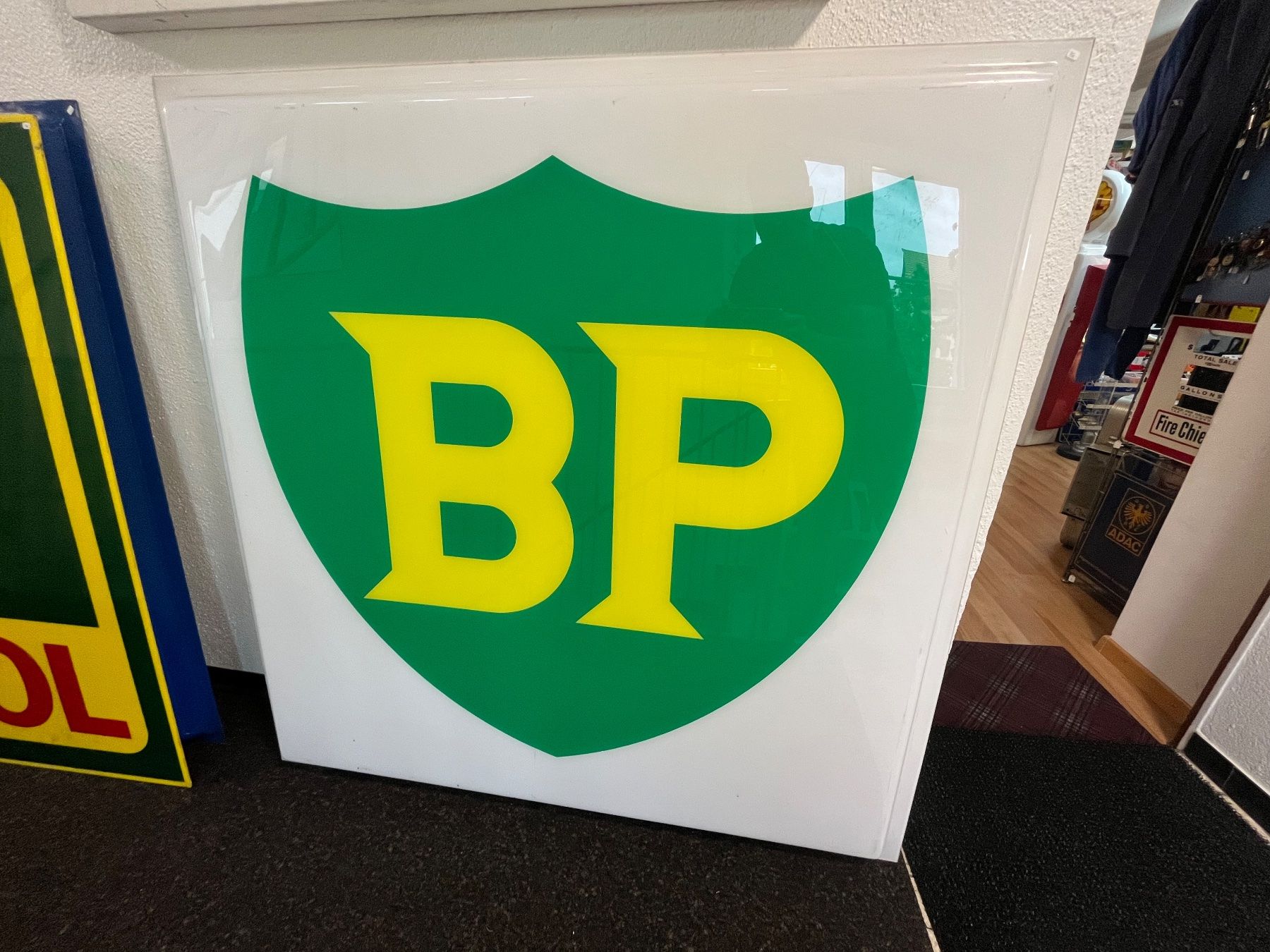 Insegne: BP - Leuchtreklame-Schild – Usato da Erlinsbach venduto da Stu-ff 4