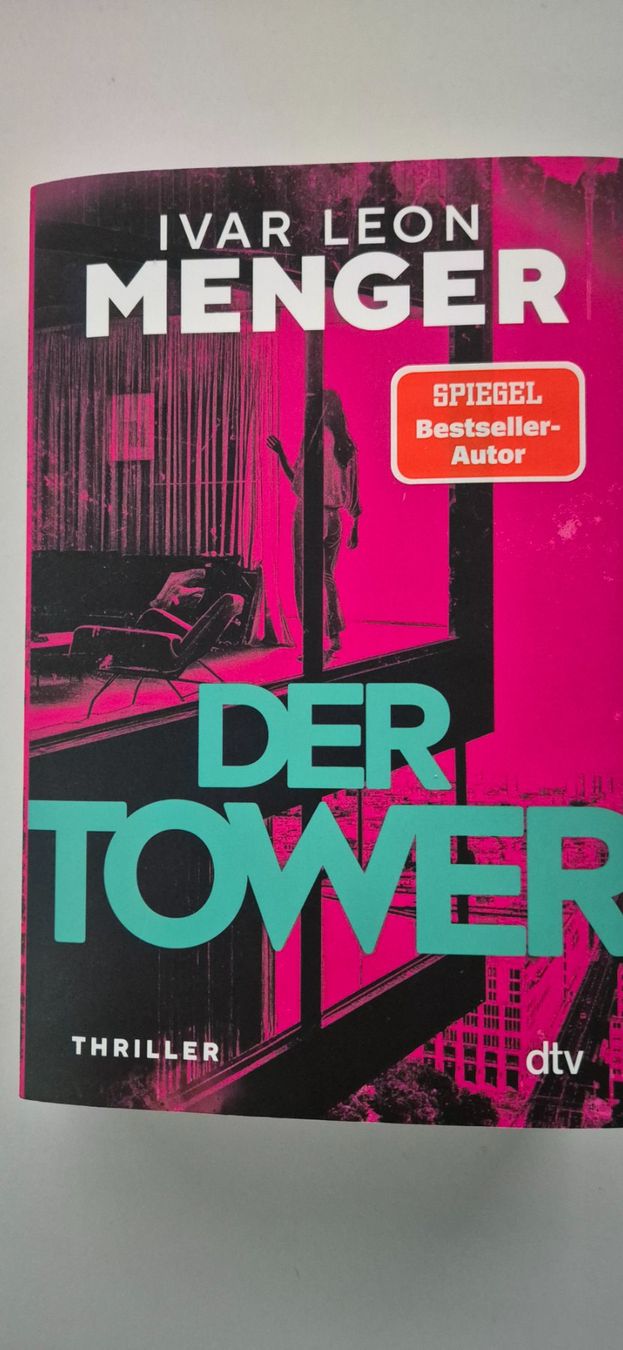 Libri: Der Tower von Ivar Leon Menger – Usato da Winterthur venduto da Skitten