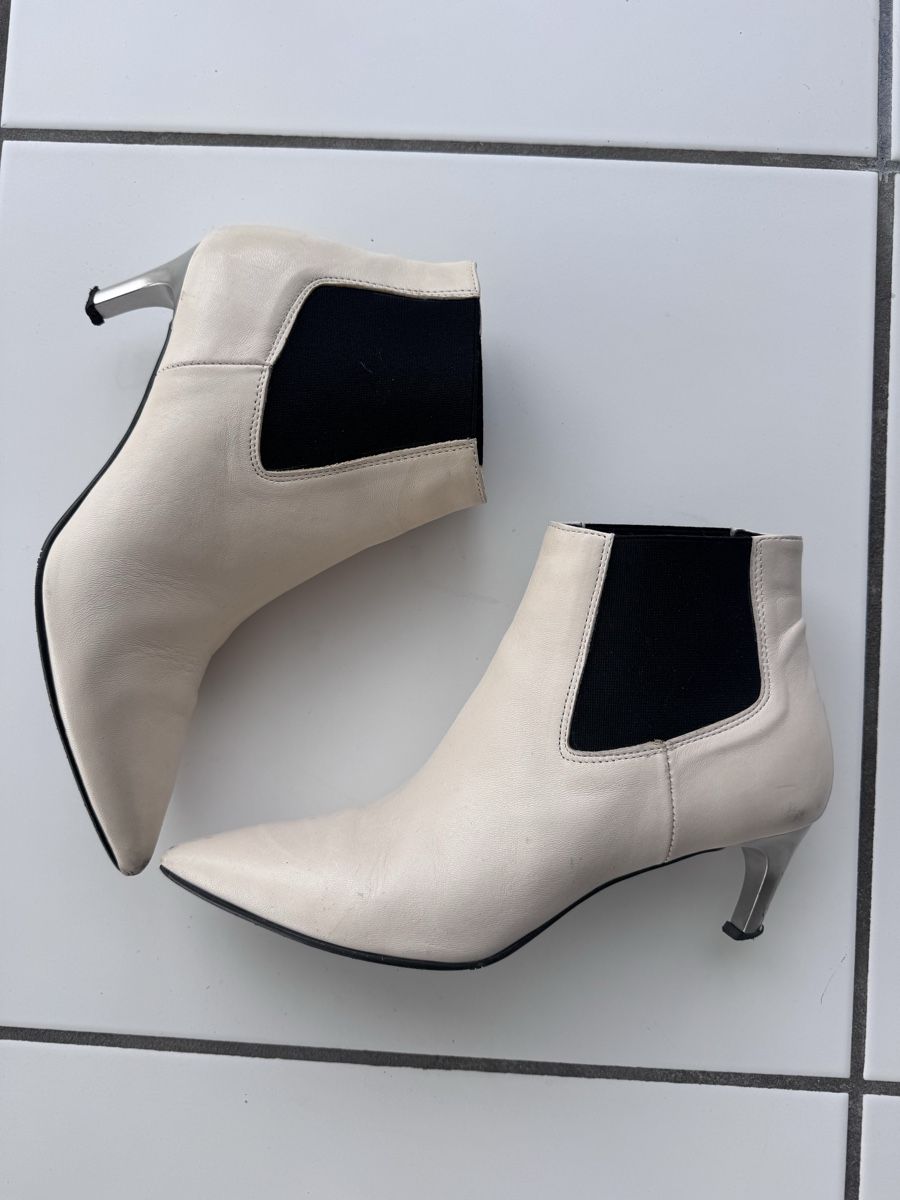 Scarpe da donna: Leather boots – Usato da Zürich venduto da agi_j875 2
