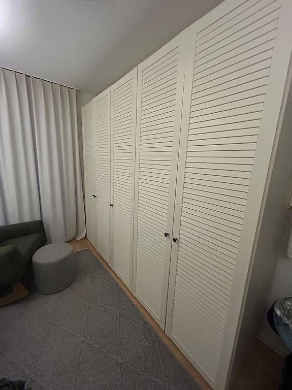 Armoires: Armoire Pfister – D'occasion à Morges par Bernie78