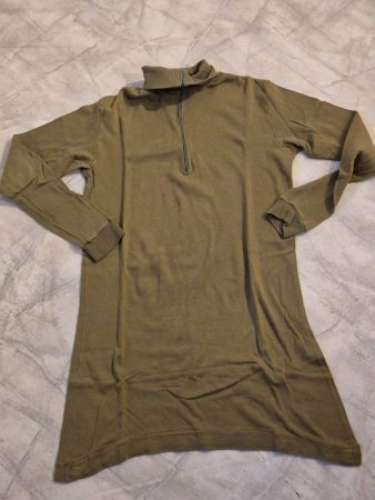 Leibchen «Gnägi» Schweizer Armee, olivgrün, Langarm, Gr. M