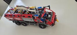 LEGO Technic 42068 – Flughafen-Löschfahrzeug Airport Rescue