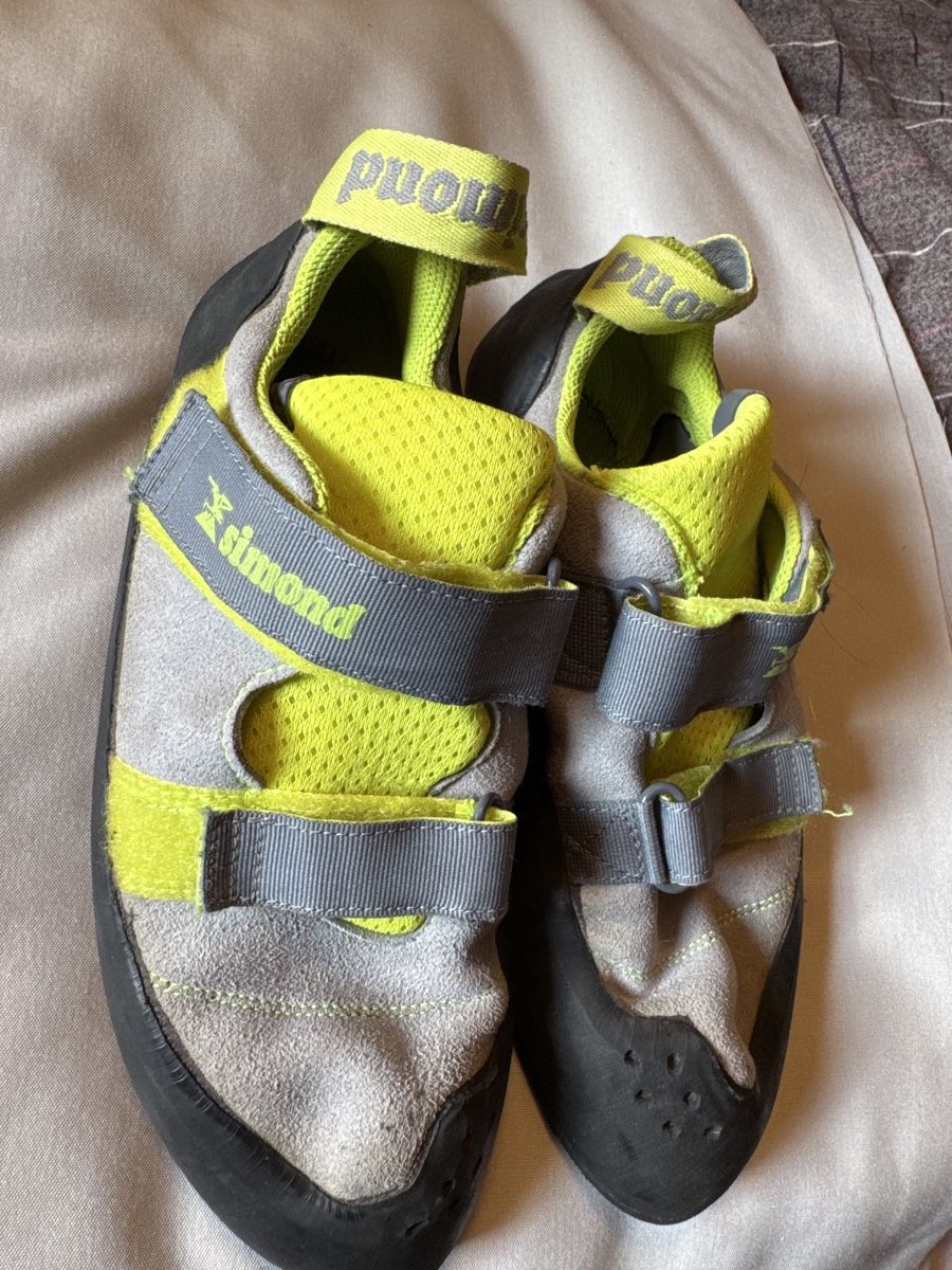 Salewa Scarpe da donna: praktisch neue Simond Schuhe Größe 41 – Usato da Naters venduto da vir_8t9z