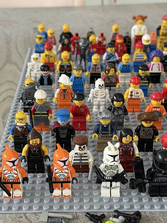 Lego Giocattoli: Lego Figuren Konvolut – Usato da Muri AG venduto da cag733 3
