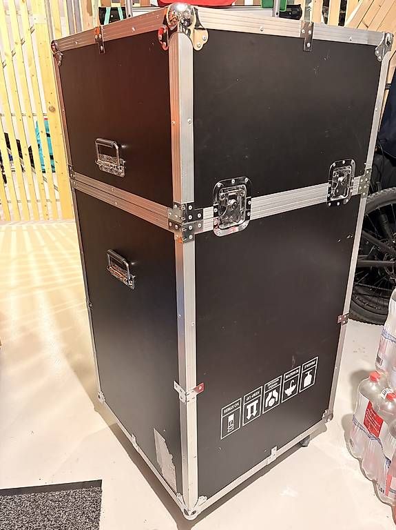 Valigie: Flightcase - Box - Verpackung  – Usato da St. Erhard venduto da steirerbua