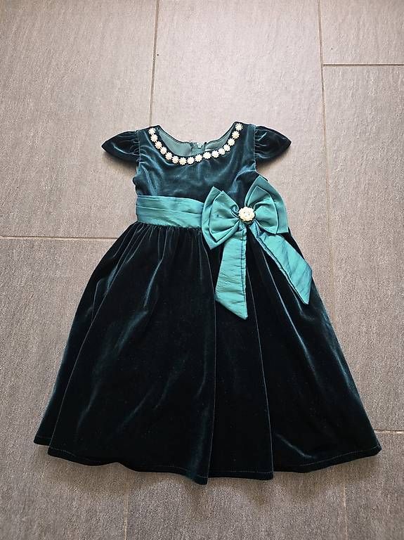 Robes et jupes: Samtkleid Gr. 98 – D'occasion à Pfaffhausen par Mnb84