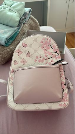 Rucksack pink mit Schmetterlingen und Kirschblüten