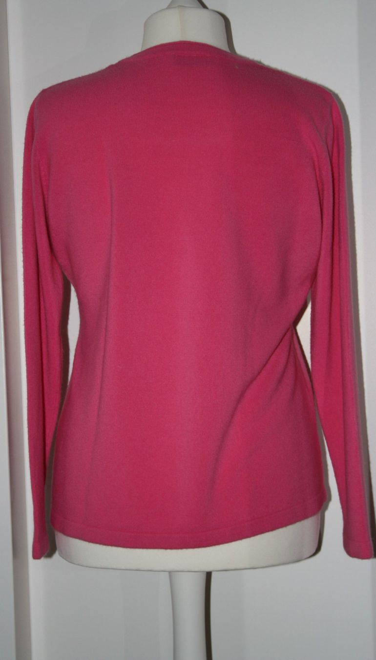 Maglioni & Felpe: Pullover pink mit schwarzen Applikationen Gr. L – Usato da Flüelen venduto da Diversicum-Curvy 1