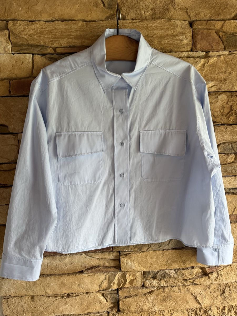 Massimo Dutti Blusen: Massimo Dutti-Bluse hellblau in Grösse M – Gebraucht aus Davos Dorf von tati015