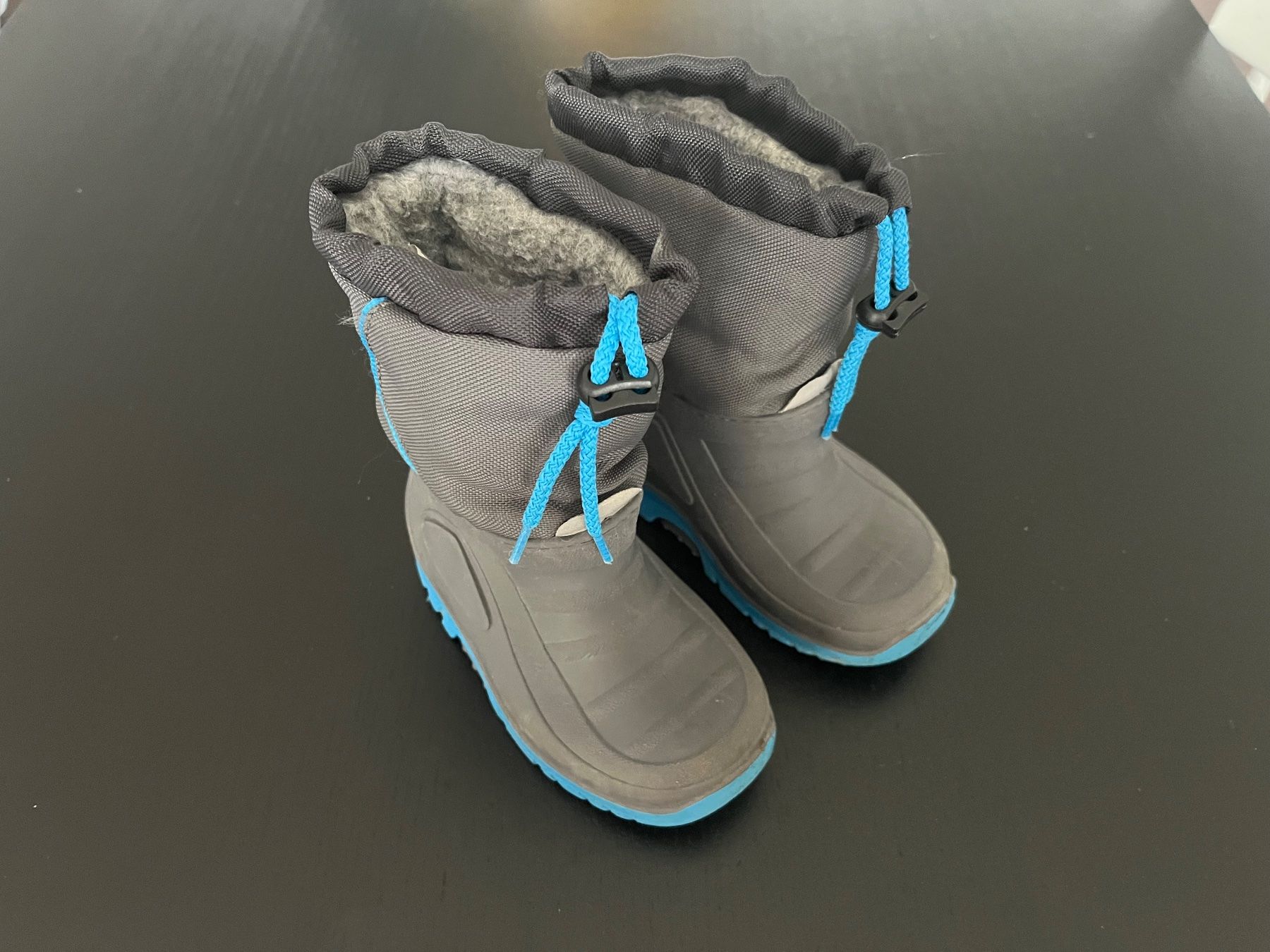 Bobux Schuhe für Jungen: Winterschuhe und Lauflernschuhe, Grösse 22 – Gebraucht aus Düdingen von Moonils 1