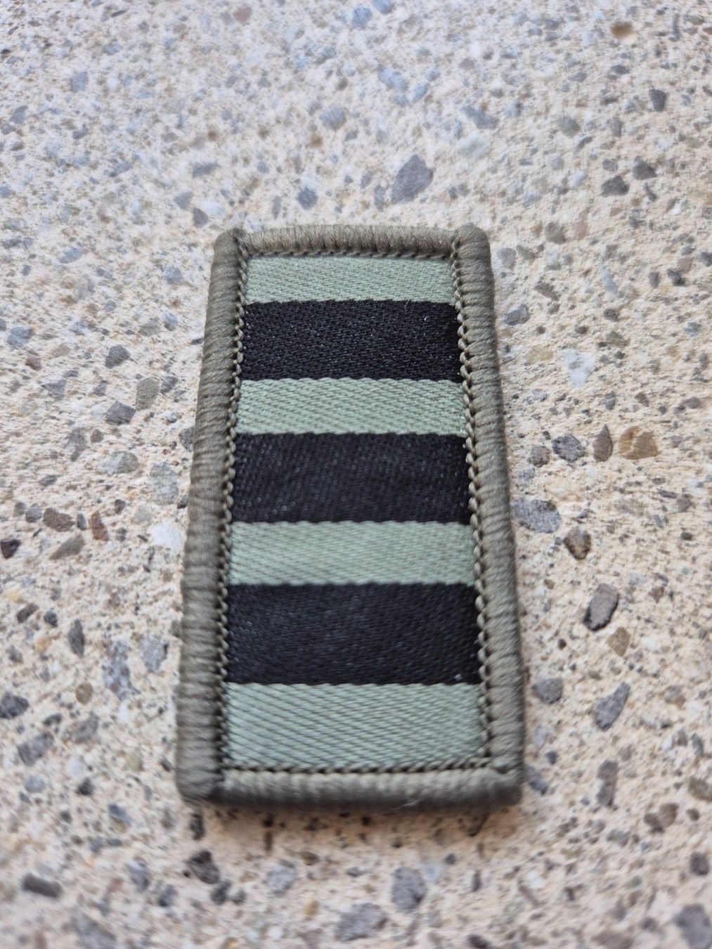 Schweizer Armee Placchette & Badge: *** Gradabzeichen Oberst mit klett *** – Nuovo e nell'imballaggio originale da Riedholz venduto da fr_sIruP 1