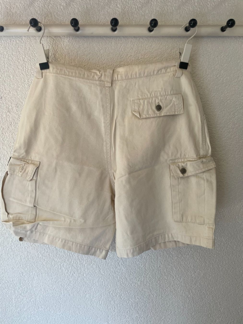 Timberland Pantaloni: Timberland off white shorts – Usato da Lausanne venduto da amaury.h 2